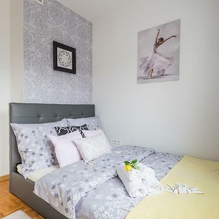 Blue Sky Apartment Varşovia Exterior foto