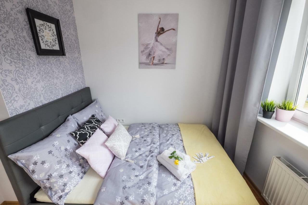 Blue Sky Apartment Varşovia Exterior foto