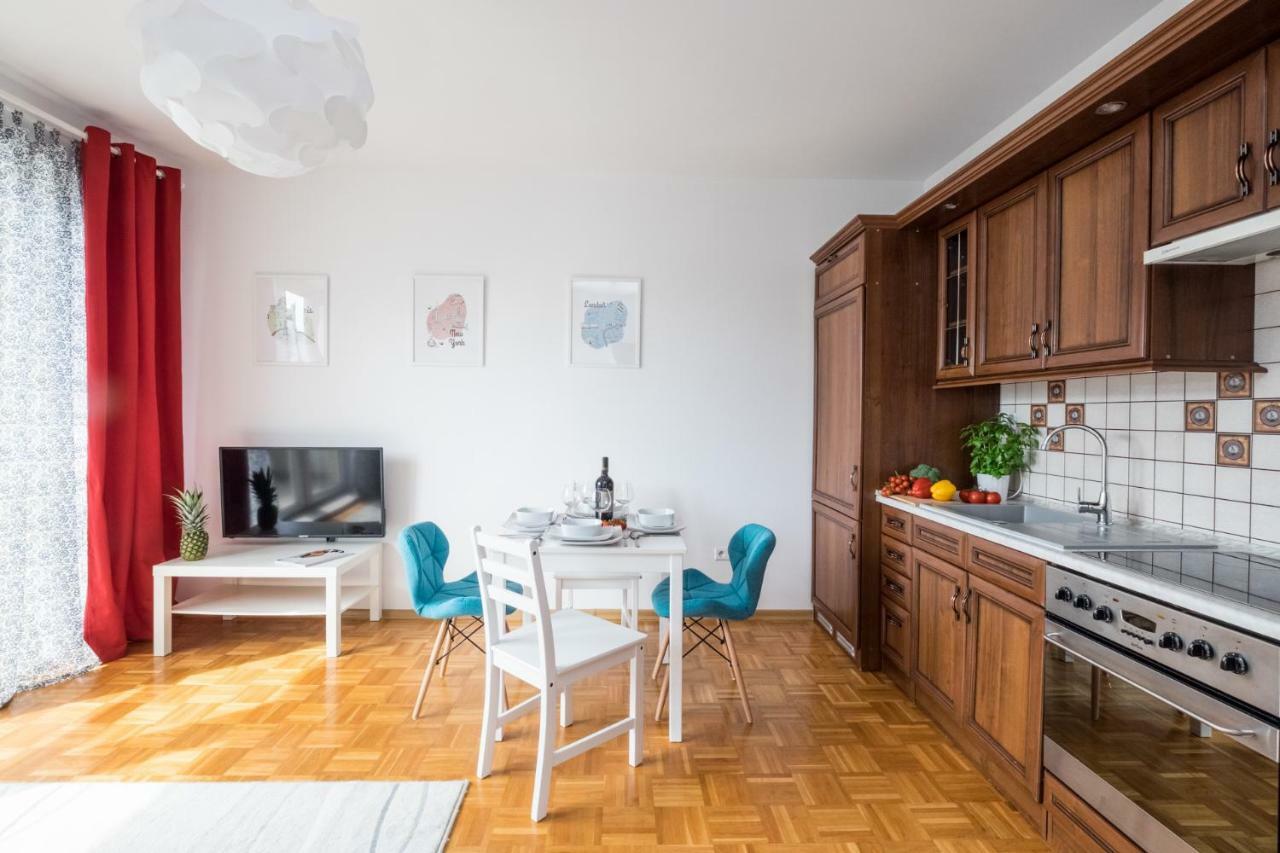 Blue Sky Apartment Varşovia Exterior foto